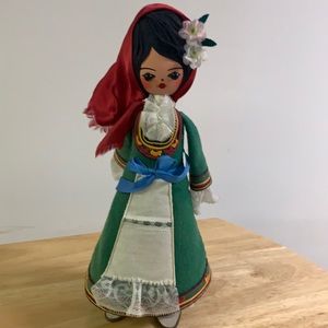 DOLL